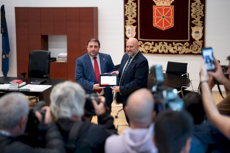 El Parlamento de Navarra debate el Proyecto de Presupuestos Generales para 2027 con un aumento del 8,1%
